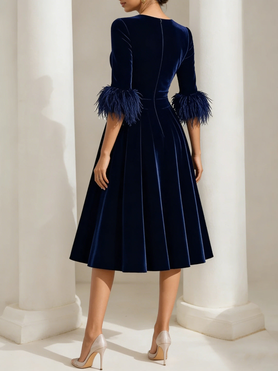A-Line/Princess Scoop Velvet Mother of the Bride Dresses Half Sleeves Feather-trimmed