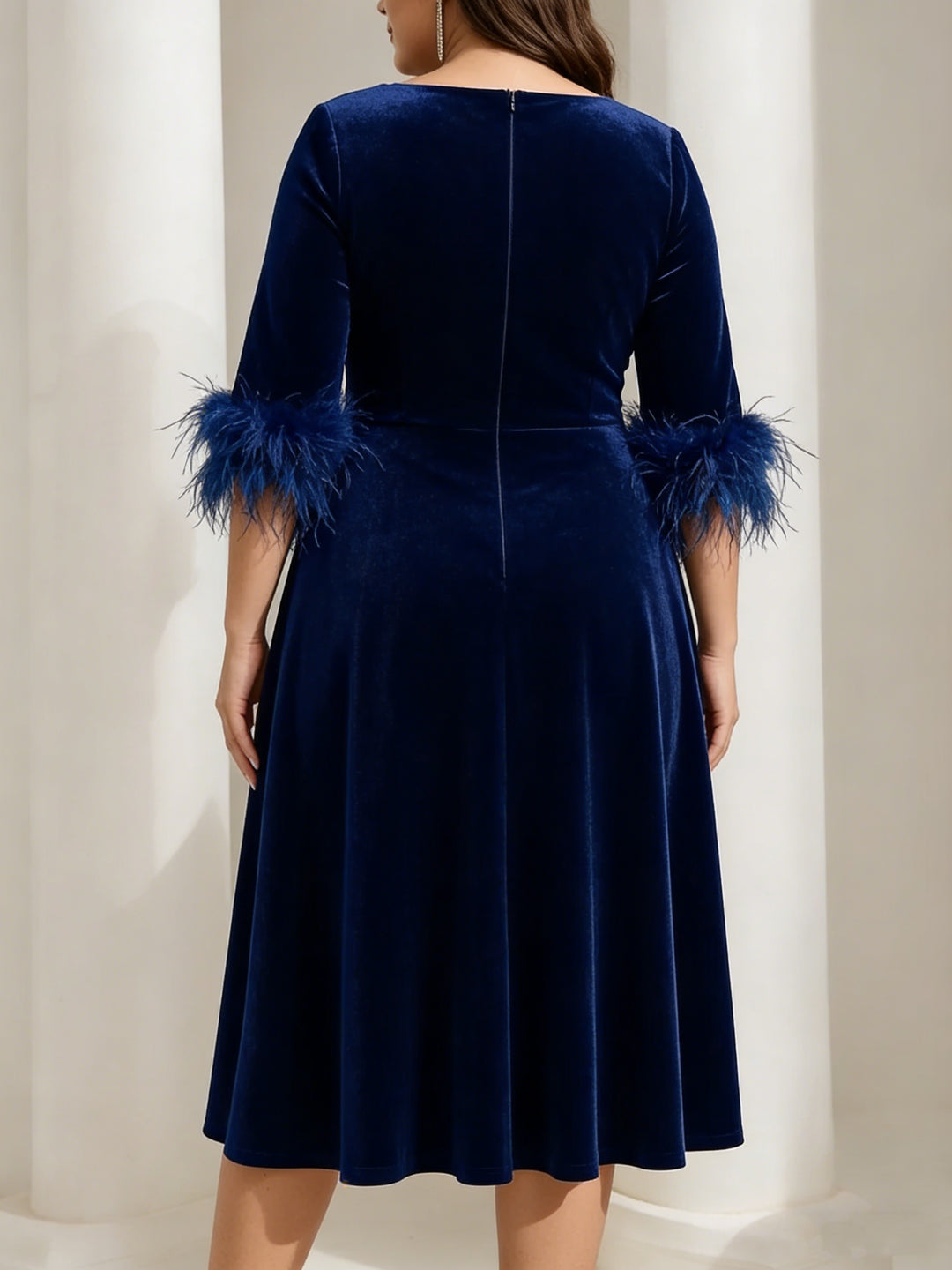A-Line/Princess Scoop Velvet Plus Size Mother of the Bride Dresses Half Sleeves Feather-trimmed