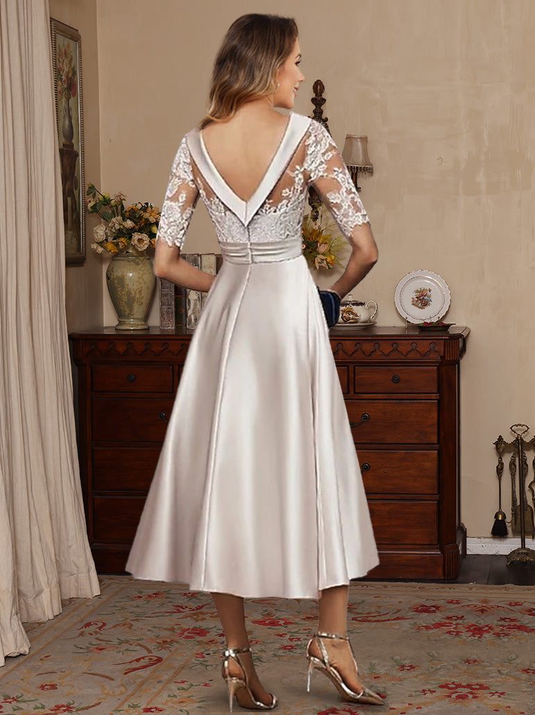 A-Line/Princess Scoop Satin Mother of the Bride Dresses Lace Half