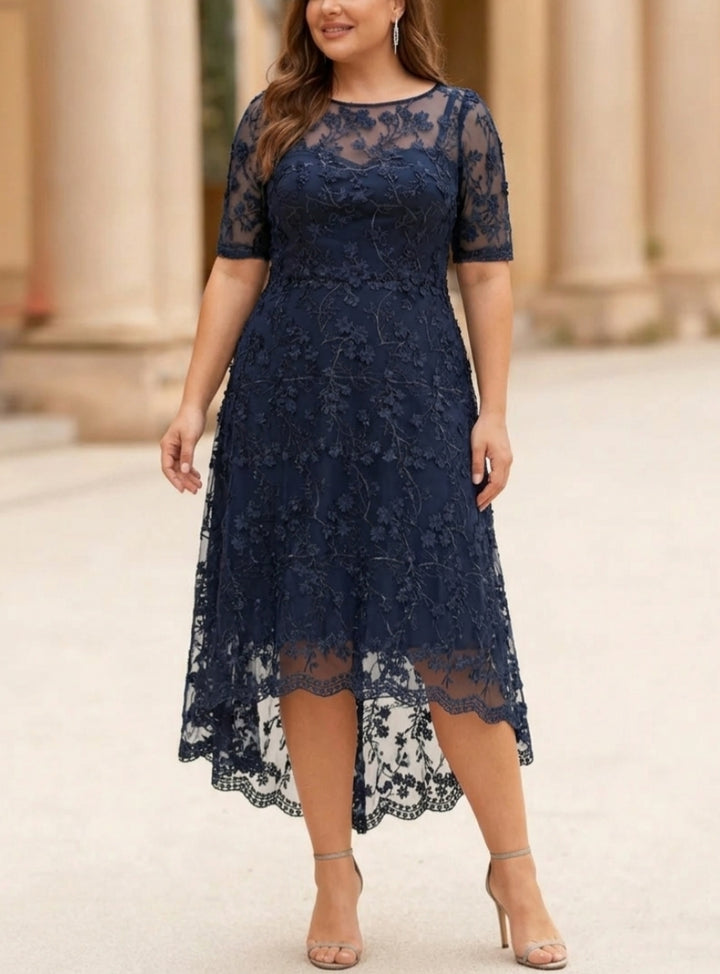 A-Line/Princess Scoop Lace Plus Size Mother of the Bride Dresses Tea-Length Half Sleeves Cocktail Dresses