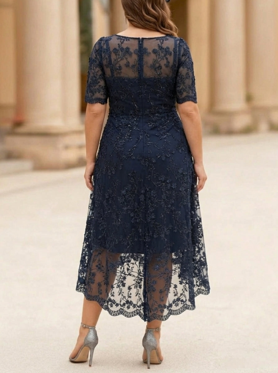 A-Line/Princess Scoop Lace Plus Size Mother of the Bride Dresses Tea-Length Half Sleeves Cocktail Dresses
