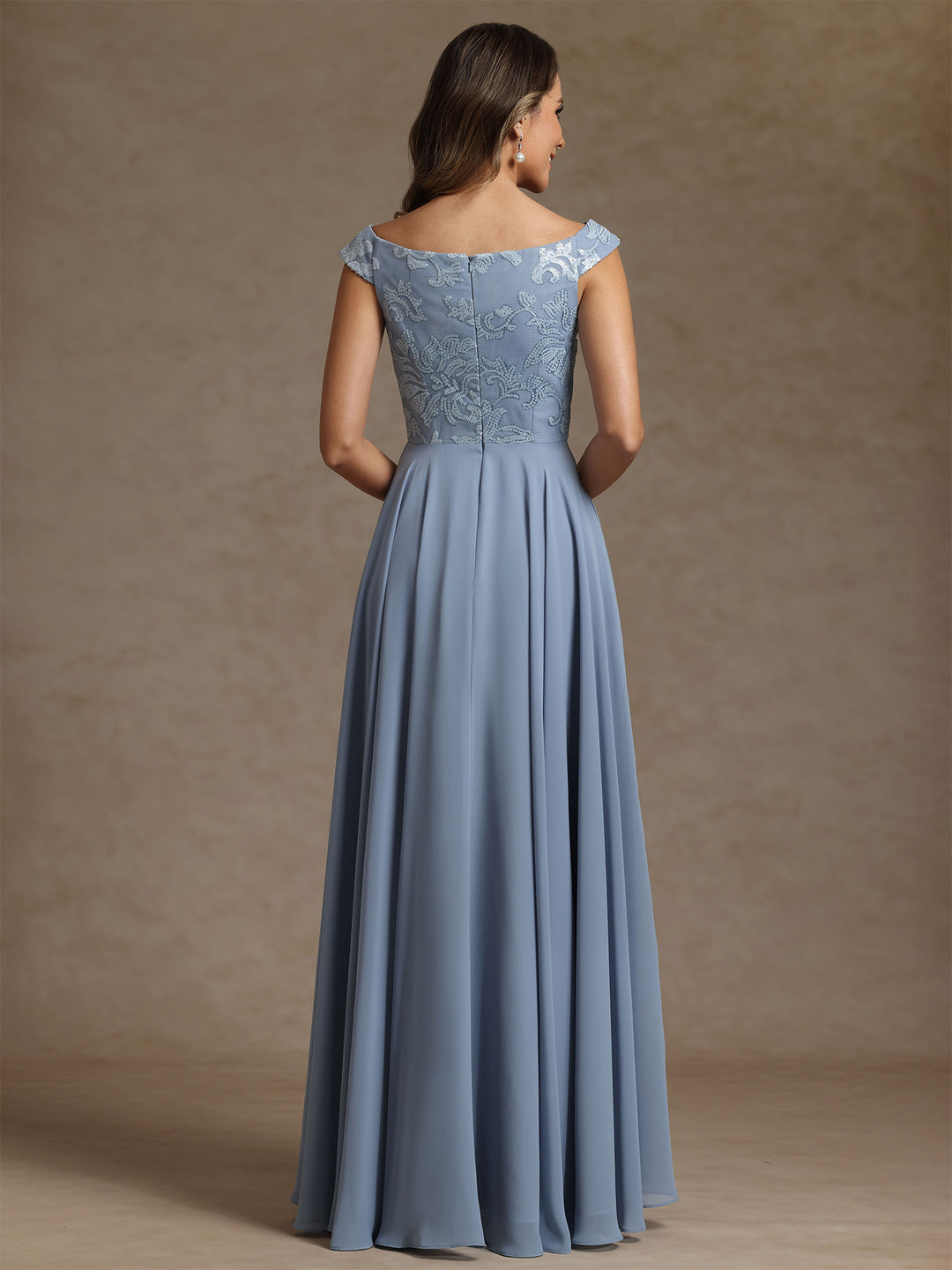 A-Line/Princess Scoop Chiffon Mother of the Bride Dresses Lace Sequins Floor-Length Sleeveless Pleated