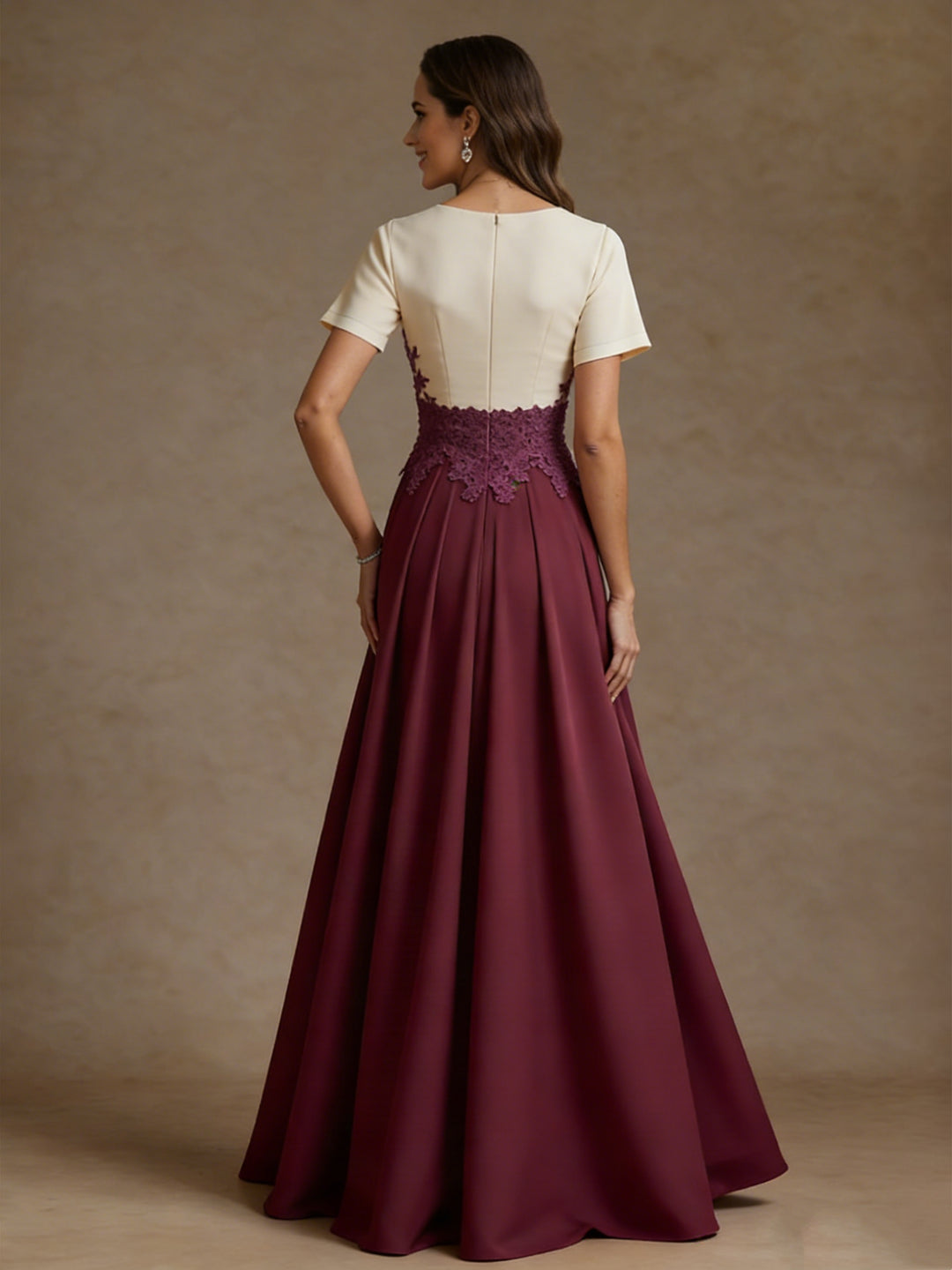 A-Line/Princess V-Neck Stretch Satin Mother of the Bride Dresses with Split Side Lace Floor-Length Short Sleeves