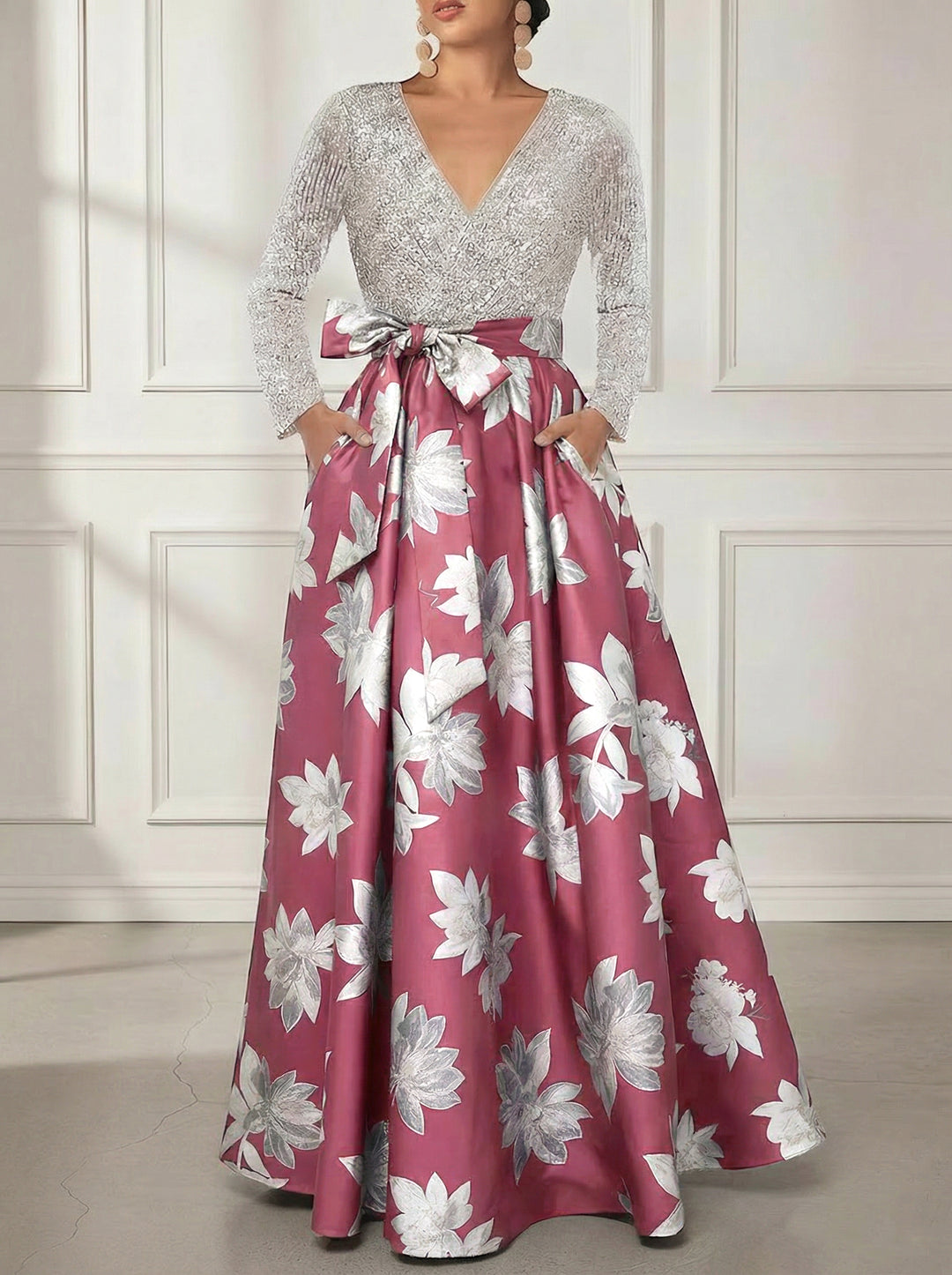 A-Line/Princess V-Neck Printed Satin Mother of the Bride Dresses Sequins Long Sleeves Floral Floor-Length Bowknot