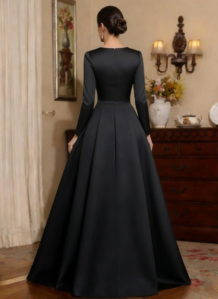 A-Line/Princess V-Neck Satin Mother of the Bride Dresses Long Sleeves Floor-Length Pleated