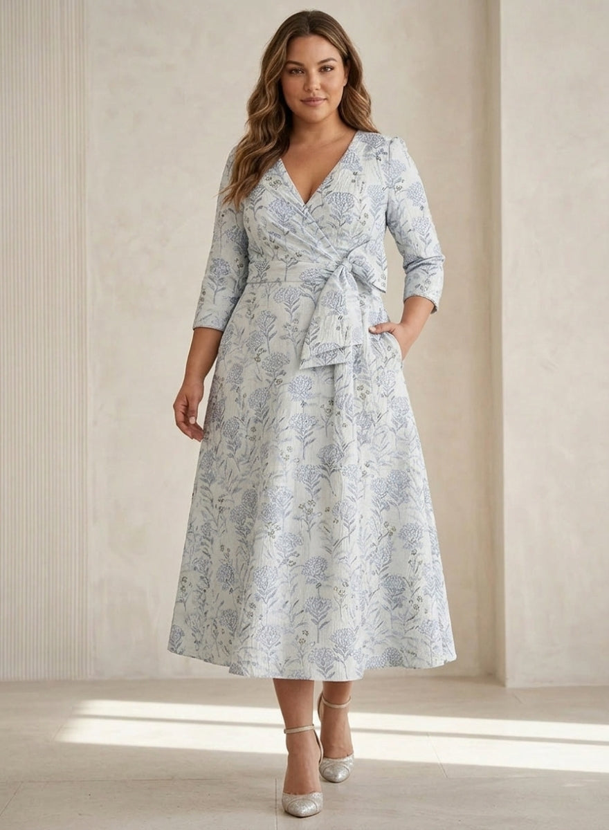 A-Line/Princess V-Neck Jacquard Plus Size Mother of the Bride Dresses Floral Tea-Length 3/4 Sleeves