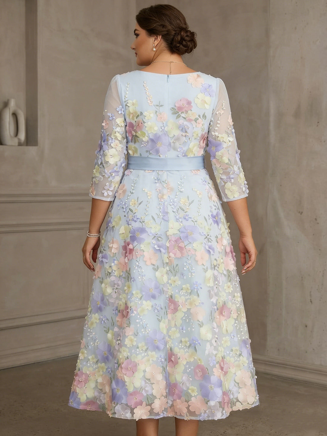 A-Line/Princess Scoop Lace Plus Size Mother of the Bride Dresses Floral Embroidery Tea-Length 3/4 Sleeves Bowknot
