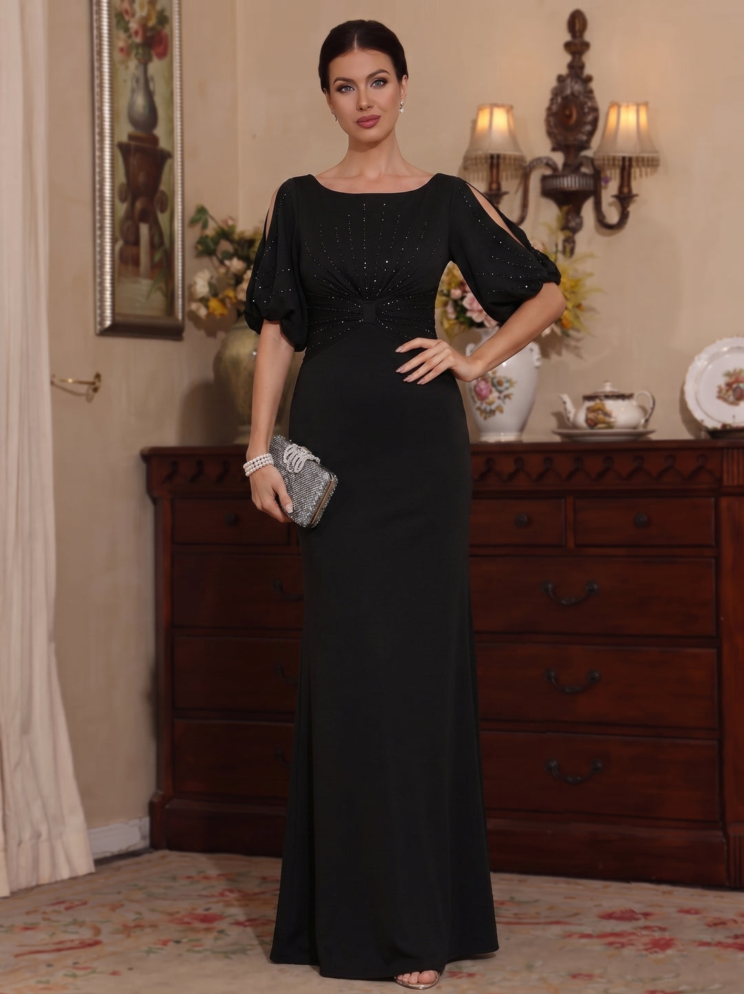 Sheath/Column Scoop Stretch Satin Mother of the Bride Dresses Short Sleeves Floor-Length Beading