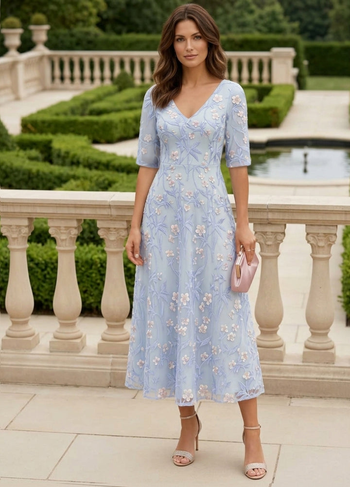 A-Line/Princess V-Neck Embroidery Mother of the Bride Dresses Floral Half Sleeves Tea-Length