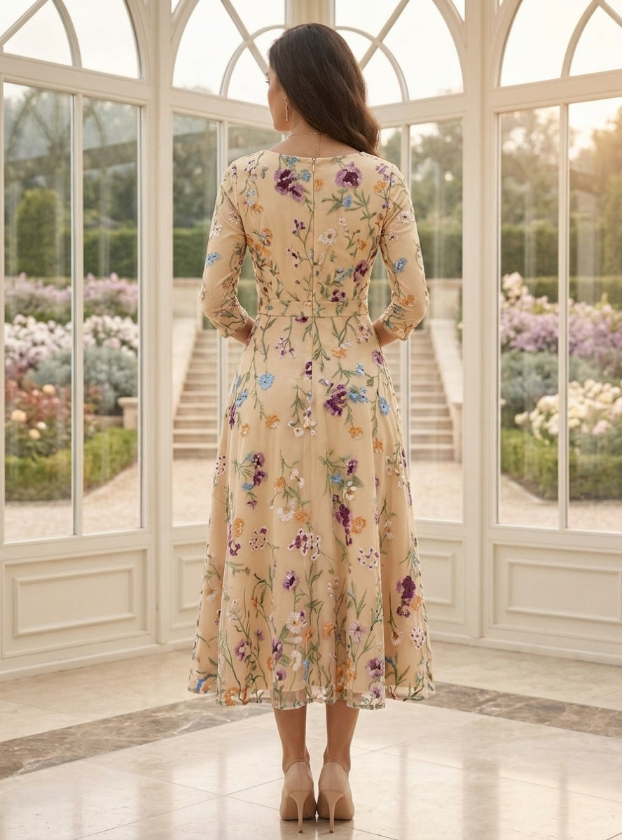 A-Line/Princess V-Neck Lace Floral Mother of the Bride Dresses Tea-Length 3/4 Sleeves Ruched