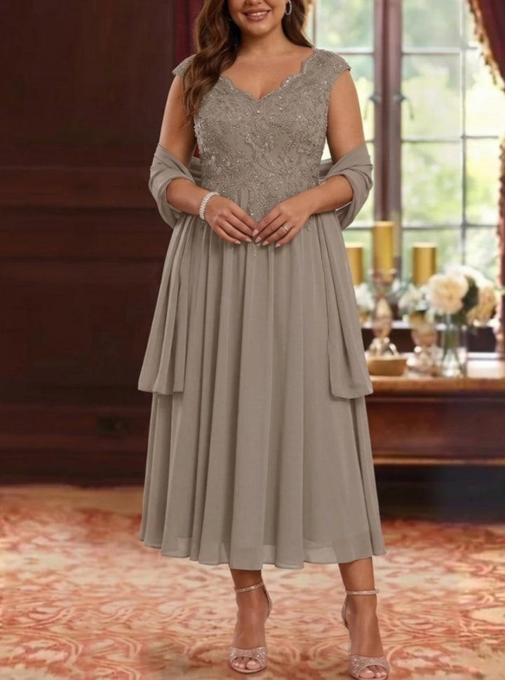 A-Line/Princess V-Neck Chiffon Plus Size Mother of the Bride Dresses with Wrap Tea-Length Sleeveless Lace Floral