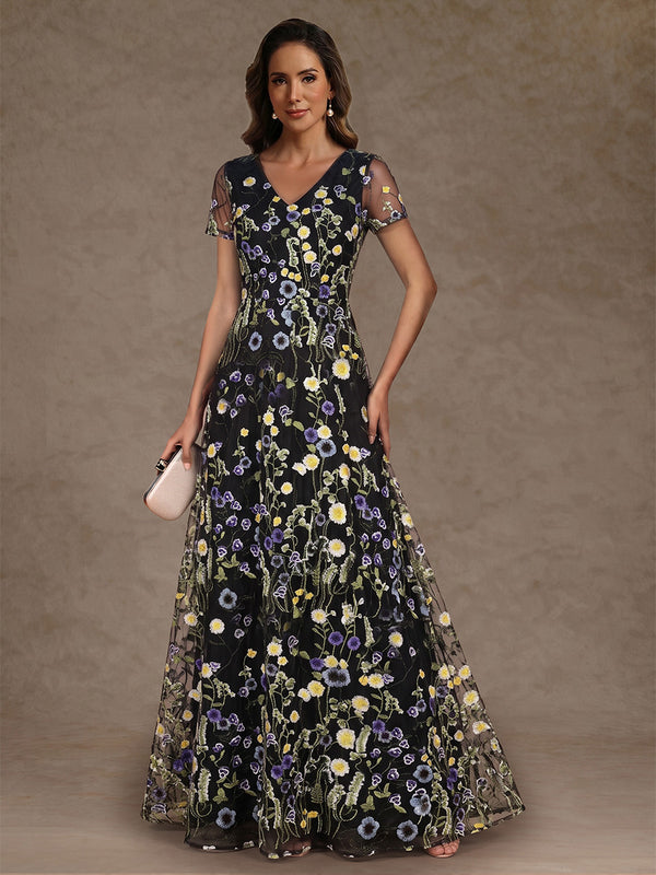A-Line/Princess V-Neck Lace Embroidery Mother of the Bride Dress Floral Floor-Length Short Sleeves