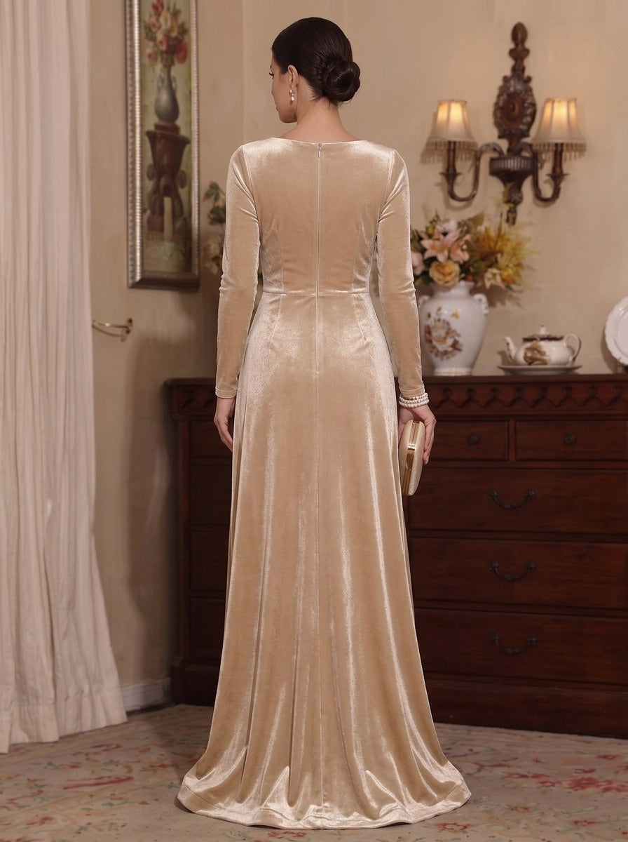 A-Line/Princess V-Neck Velvet Mother of the Bride Dresses Long Sleeves Floor-Length Ruched