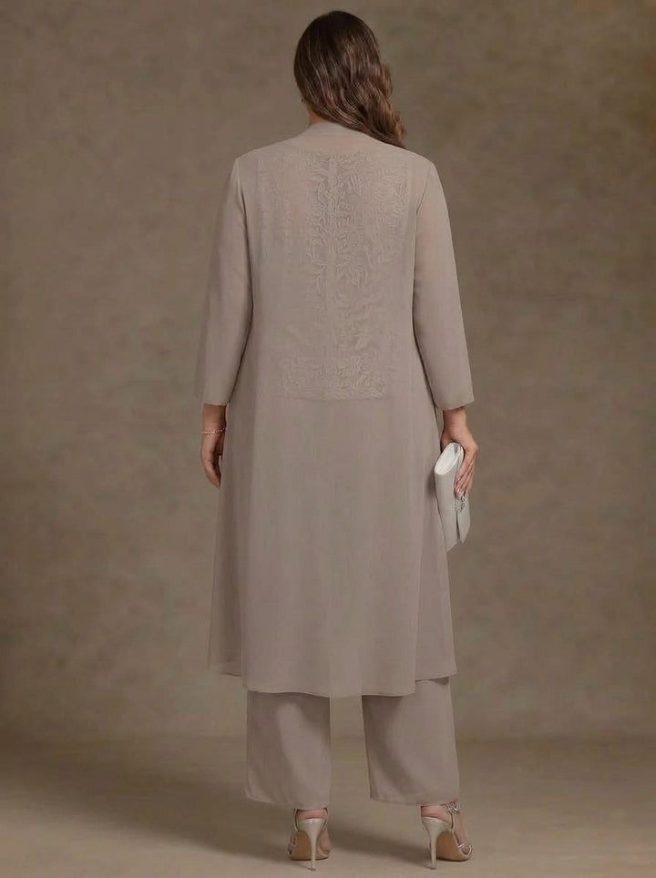 3 Pieces Scoop Chiffon Plus Size Mother of the Bride Pantsuits with Jacket Long Sleeves Ankle-Length Lace Floral