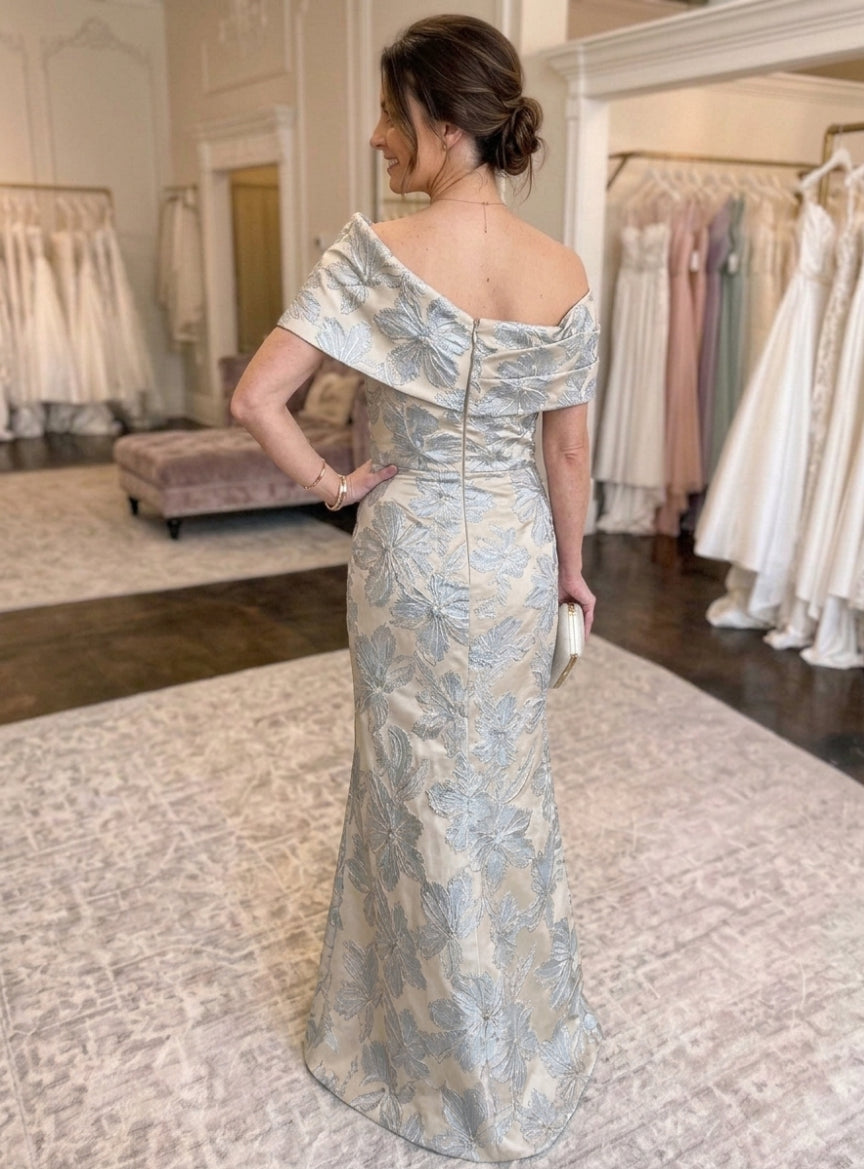 Trumpet/Mermaid Off-the-Shoulder Mother of the Bride Dresses Jacquard Floral Floor-Length Ruched Sleeveless