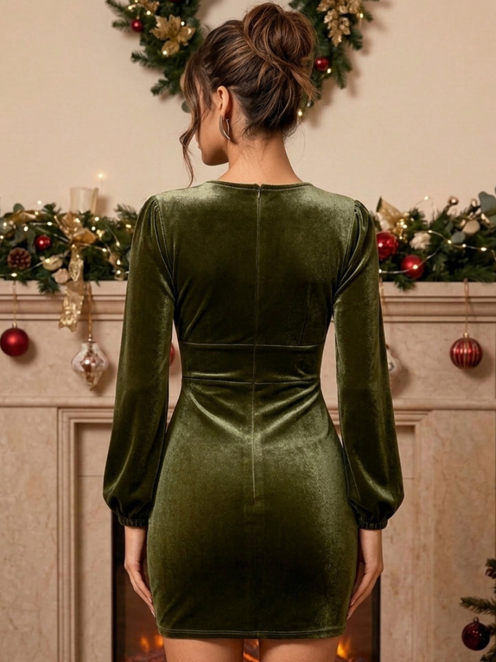 Sheath/Column Deep V-Neck Long Sleeves Velvet Short/Mini Party Dresses