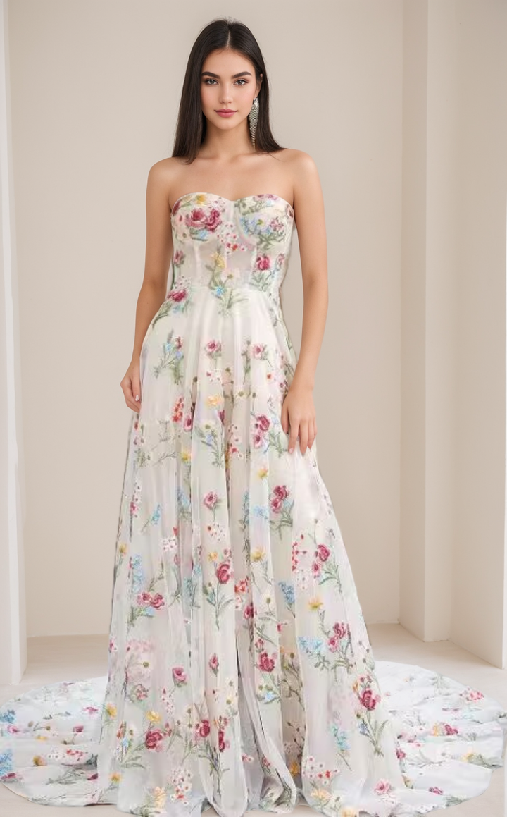 A-Line/Princess Sweetheart Strapless Floor-Length floral Evening Dress with Embroidery