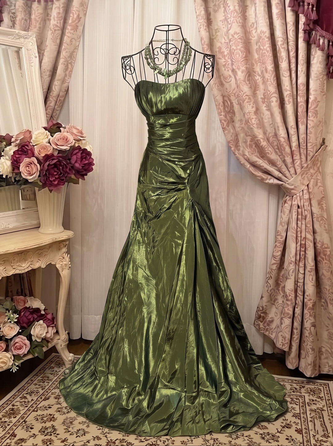 Trumpet/Mermaid Strapless Sleeveless Floor-Length Taffeta Prom Dresses with Ruched