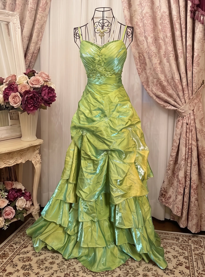 A-Line/Princess Sweetheart Spaghetti Straps Sleeveless Floor-Length Taffeta Prom Dresses with Ruched & Appliques