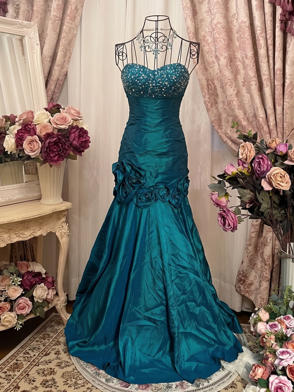 A-Line/Princess Sweetheart Sleeveless Floor-Length Taffeta Prom Dresses with Flowers & Sequins