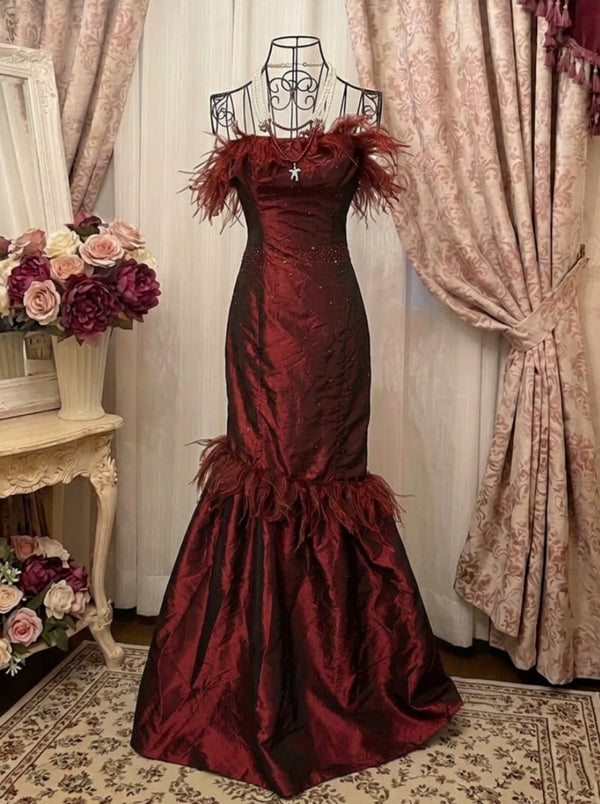 Trumpet/Mermaid Strapless Sleeveless Floor-Length Taffeta Prom Dresses with Hot Diamond & Feathers