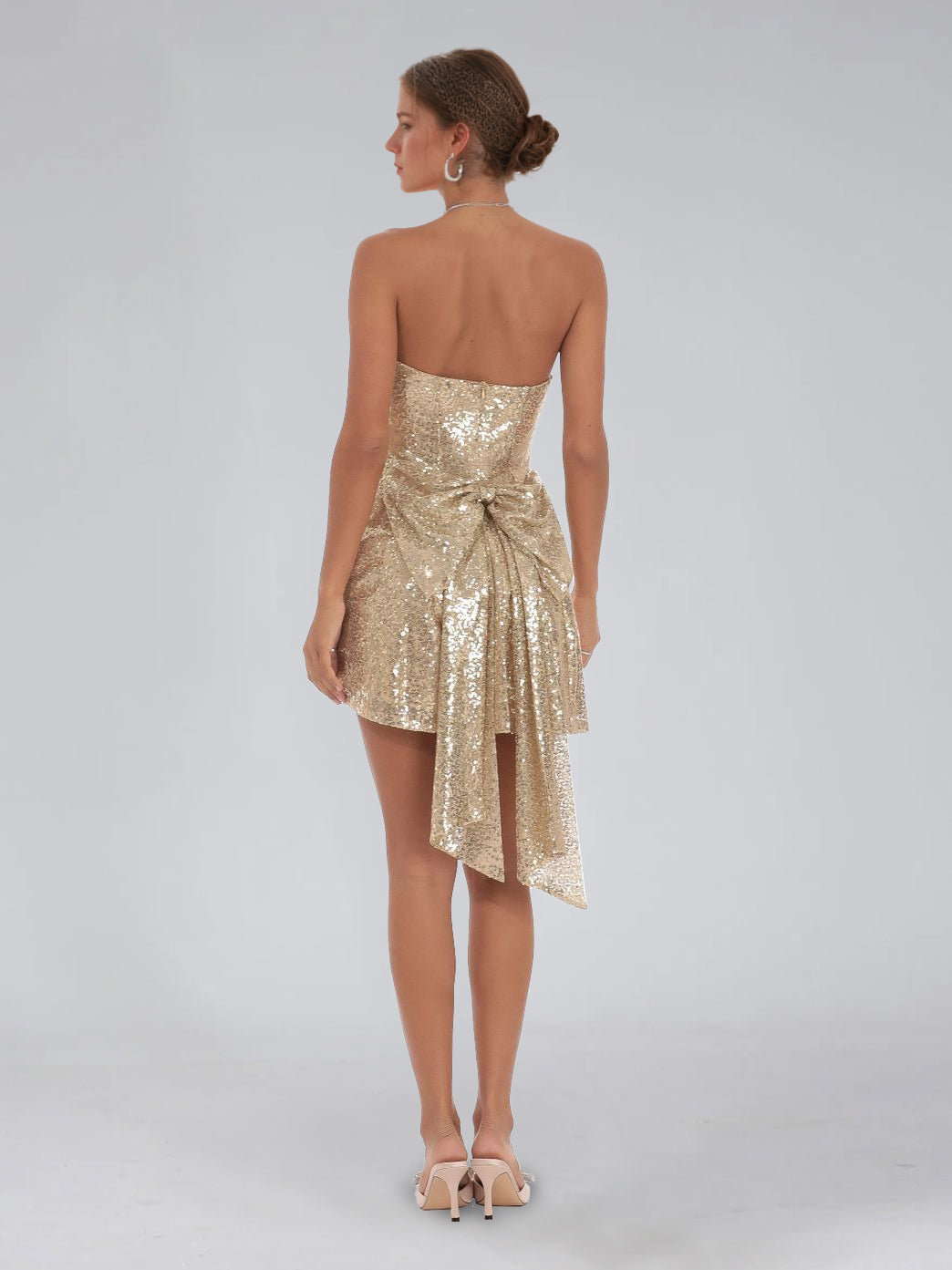 A-Line/Princess Sequined Strapless Sleeveless Short/Mini Homecoming Dresses with Back Bow A-Line/Princess Sequined Strapless Sleeveless Short/Mini Homecoming Dresses with Back Bow