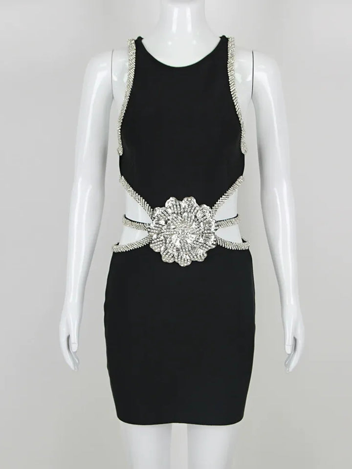 Sheath/Column Scoop Short/Mini Sleeveless Cocktail Dress with Rhinestone & Flower
