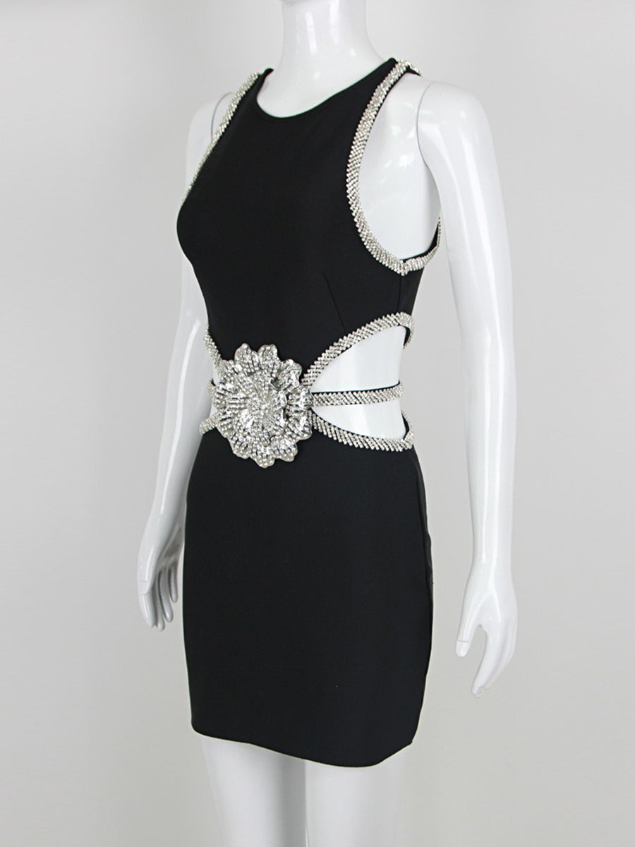Sheath/Column Scoop Short/Mini Sleeveless Cocktail Dress with Rhinestone & Flower