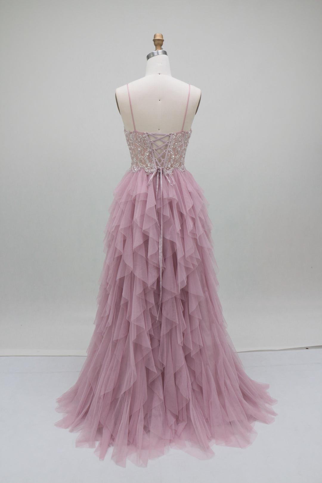 Sheath/Column V-Neck Prom Dresses Lace Sleeveless Sweep Train with Appliques