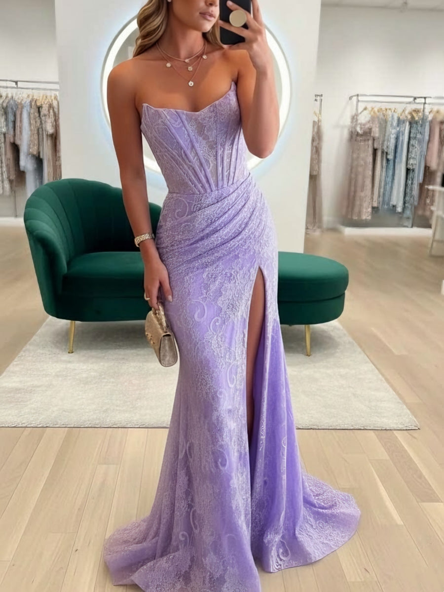 Trumpet/Mermaid Strapless Lace Prom Dresses with Split Side Sleeveless Sweep Train Floor-Length Formal Dresses