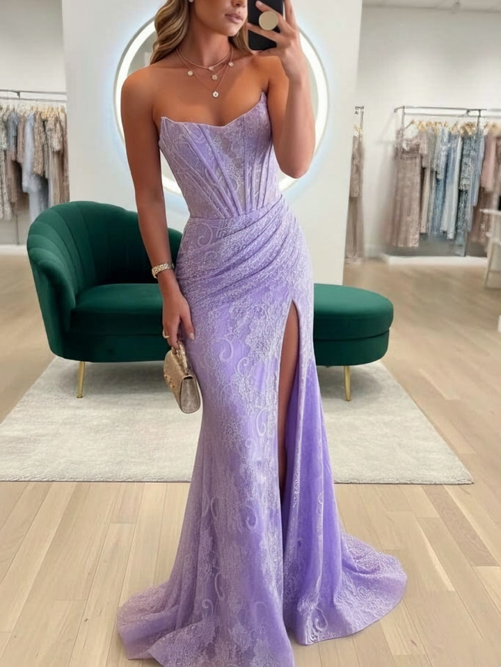 Trumpet/Mermaid Strapless Lace Prom Dresses with Split Side Sleeveless Sweep Train Floor-Length Formal Dresses