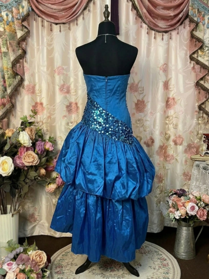 Taffeta Prom Dresses Structured & Elegant Prom Gowns | Mondressy Taffeta Prom Dresses Structured & Elegant Prom Gowns | Mondressy