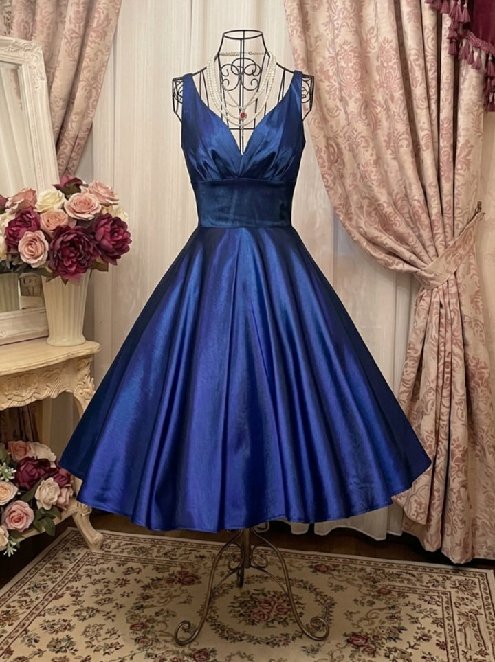 A-Line/Princess V-Neck Taffeta Prom Dresses Vintage 80s Iridescent Dress Sleeveless Tea-Length Pleated
