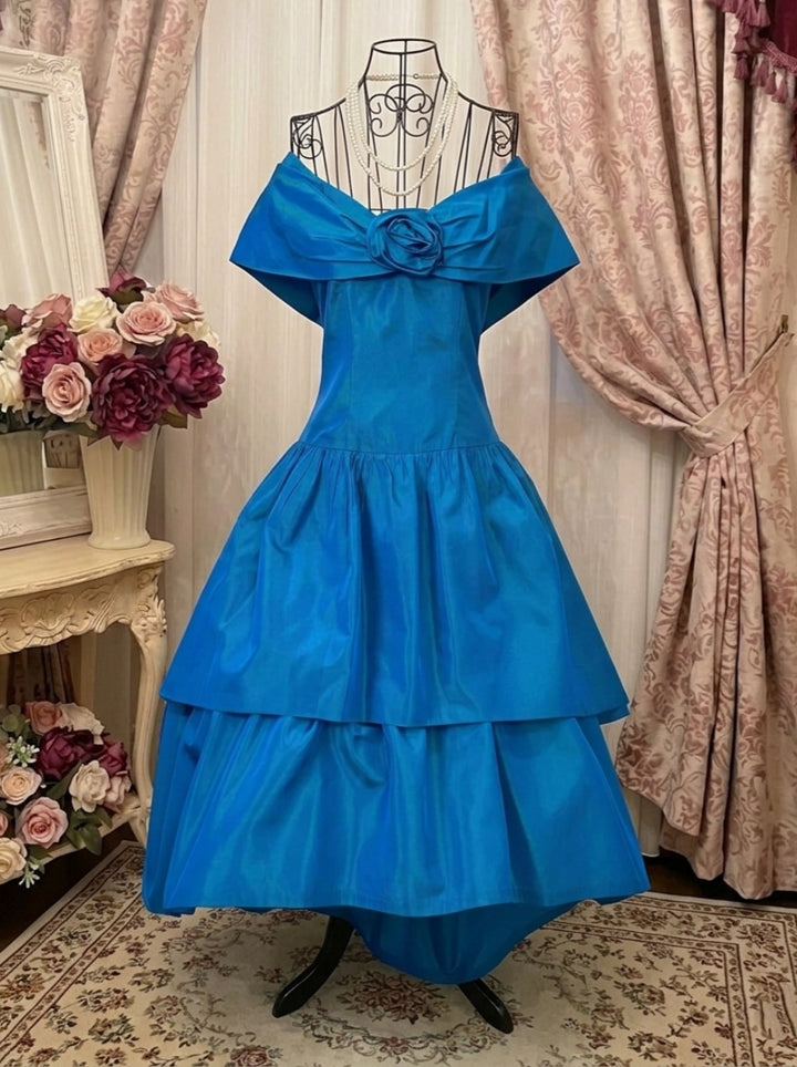 A-Line/Princess Off-the-Shoulder Taffeta Prom Dresses Vintage 80s Iridescent Dress Sleeveless Tea-Length 3D Flower