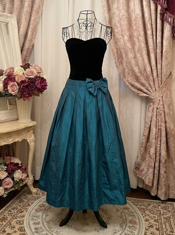 A-Line/Princess Strapless Taffeta Prom Dresses with Bowknot Vintage 80s Iridescent Dress Sleeveless Tea-Length