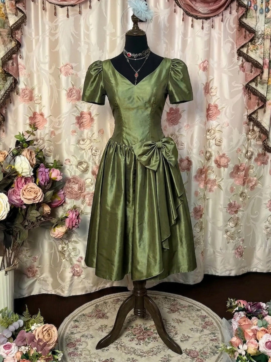 A-Line/Princess V-Neck Taffeta Prom Dresses Bowknot Vintage 80s Iridescent Dress Short Sleeves Tea-Length, Olive Green