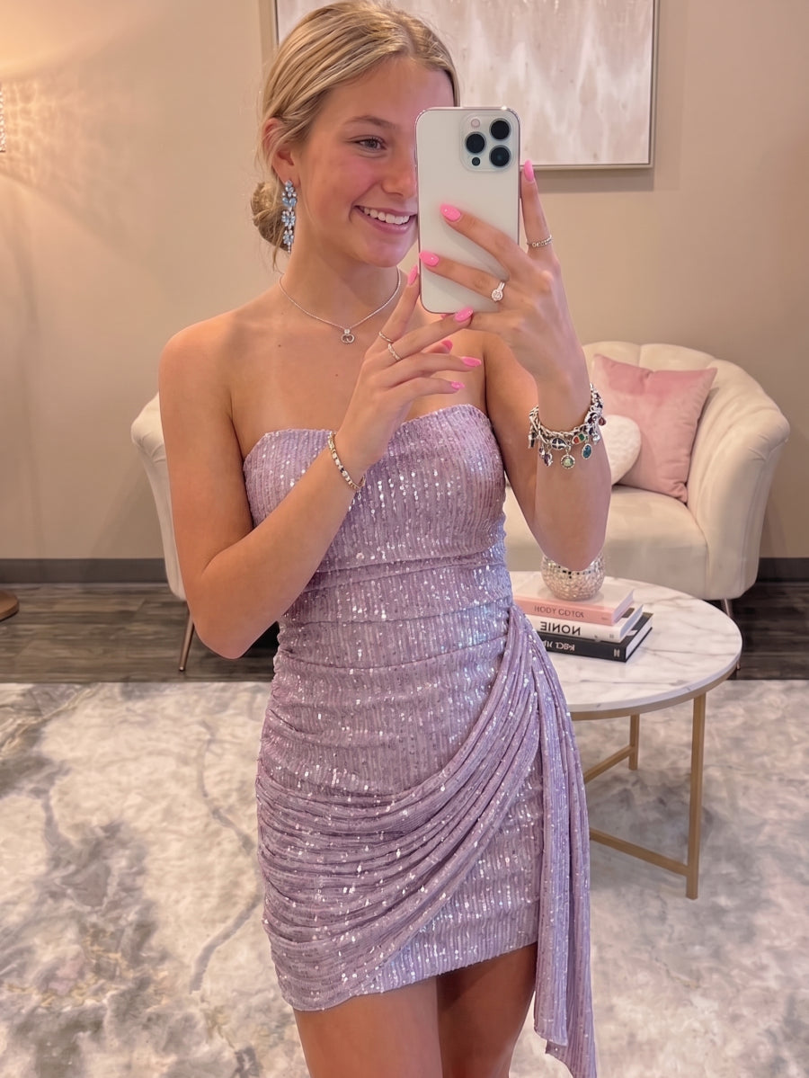 Sheath/Column Strapless Sequins Homecoming Dresses Sleeveless Short/Mini Ruffles