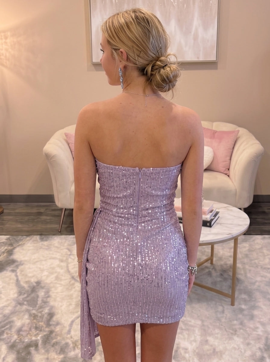 Sheath/Column Strapless Sequins Homecoming Dresses Sleeveless Short/Mini Ruffles