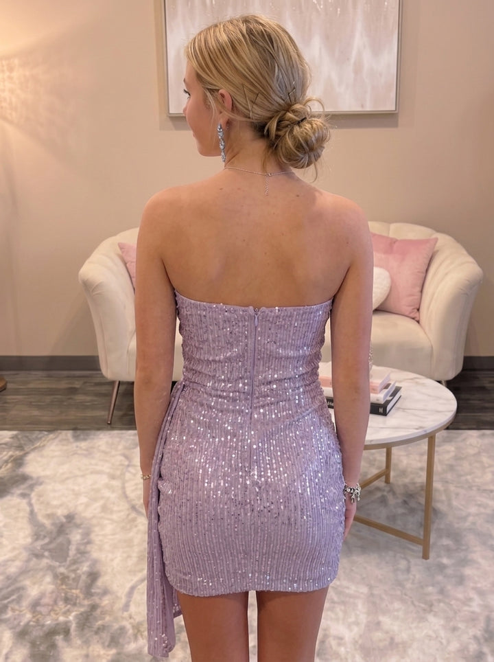 Sheath/Column Strapless Sequins Homecoming Dresses Sleeveless Short/Mini Ruffles