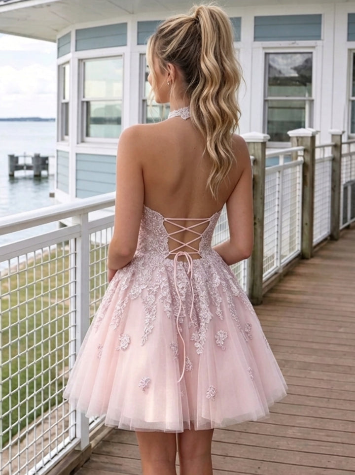 A-Line/Princess Halter Tulle Homecoming Dresses Sleeveless Short/Mini Lace