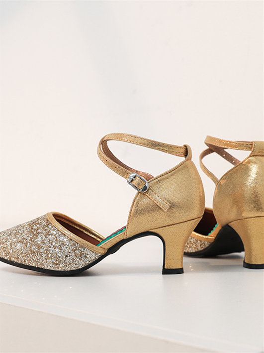 Women's Dancewear Shoes Buckle Glitter Low Heel Round Toe Latin Suede Dance Shoes