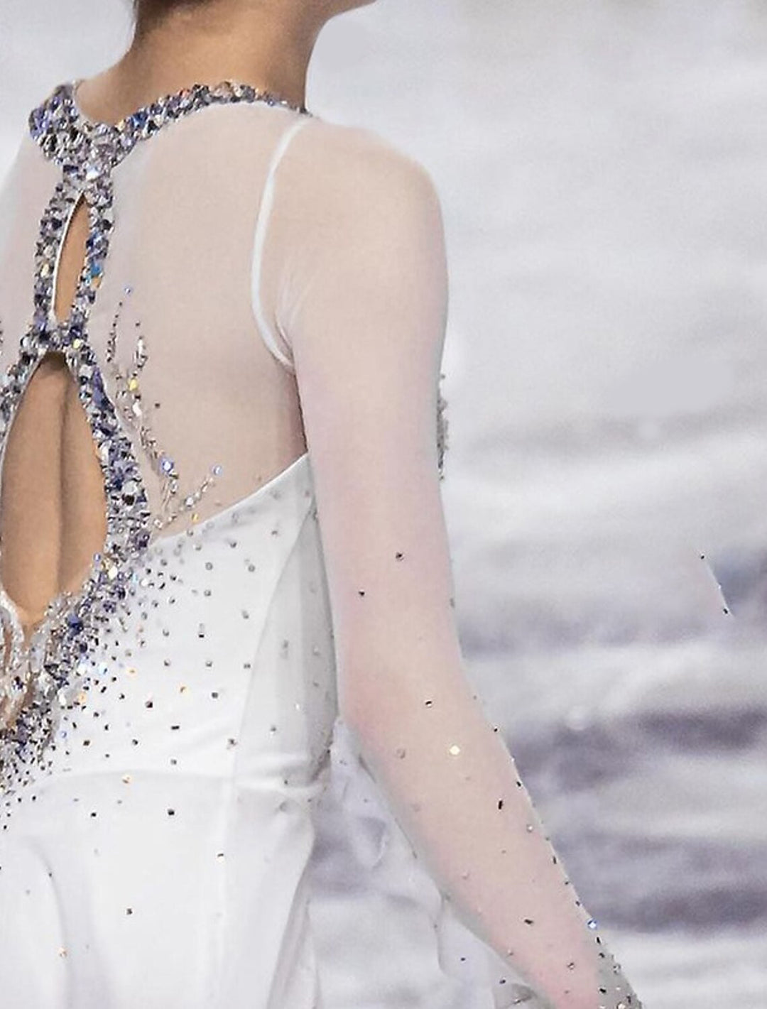 Women's Girls' Long Sleeves Training Practice Sparkly Ice Figure Skating Dress with Rhinestone, Child 8 / White Women's Girls' Long Sleeves Training Practice Sparkly Ice Figure Skating Dress with Rhinestone, Child 8 / White