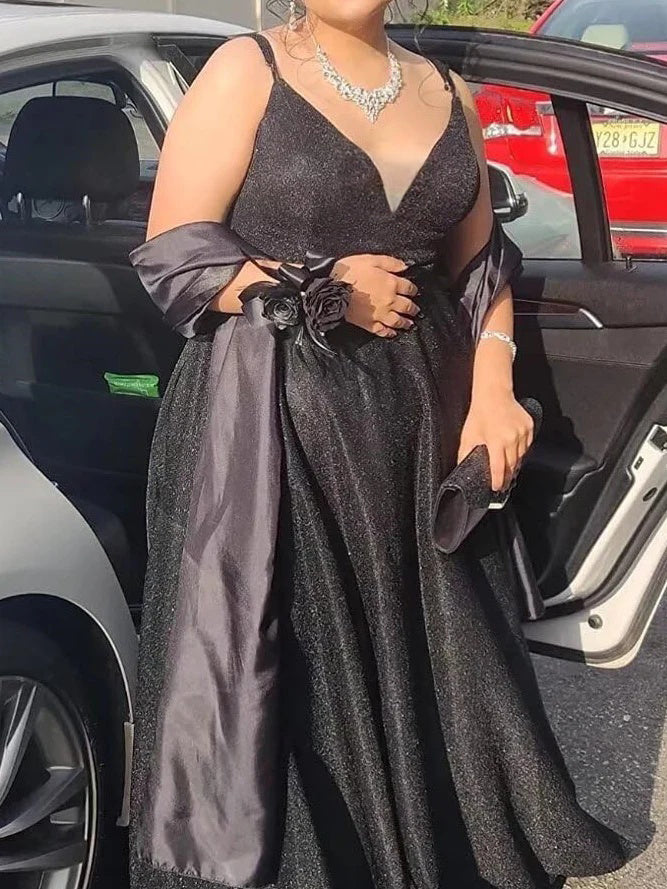 A-Line/Princess Spaghetti Straps V Neck Floor-Length Bridesmaid Dresses with Slit