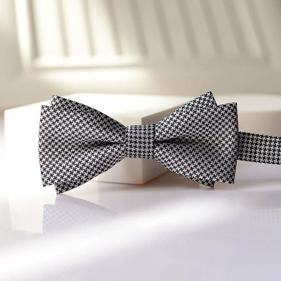 Men’s Houndstooth Bow Tie – Black & White Classic Pattern