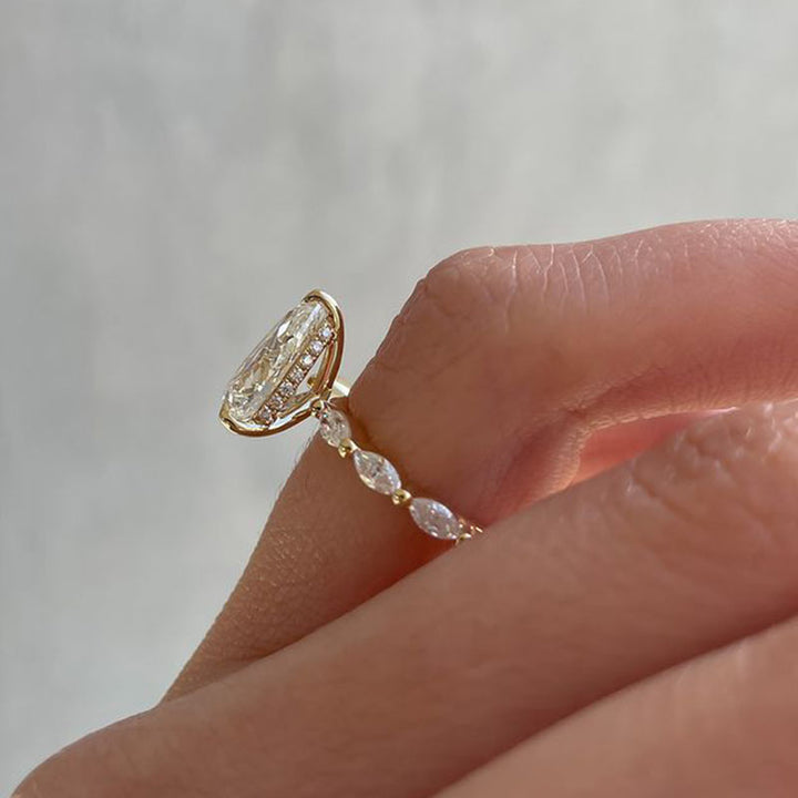 Yellow Gold Fancy Pear Cut Women's Ring Valentine's Day Engagement Wedding Jewelry