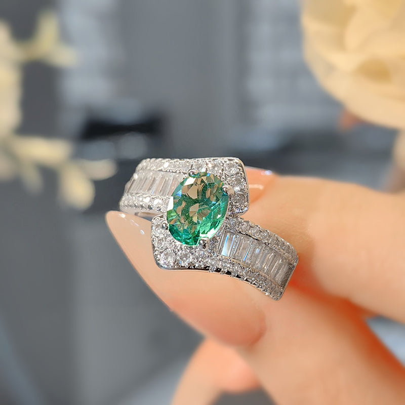 High-end Green Gemstone Luxury Versatile Ring