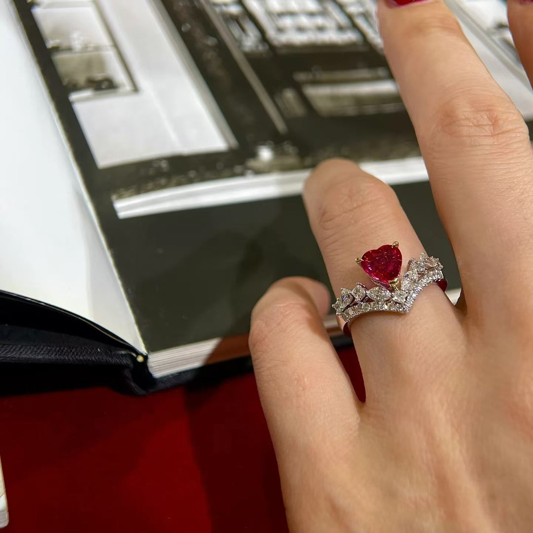 Vintage Red Court Heart V Rhinestone Ring