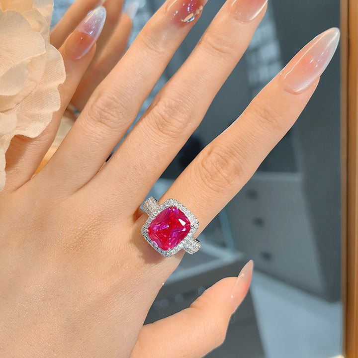 Vintage Luxury Rectangular Red Gemstone Elegant Ring