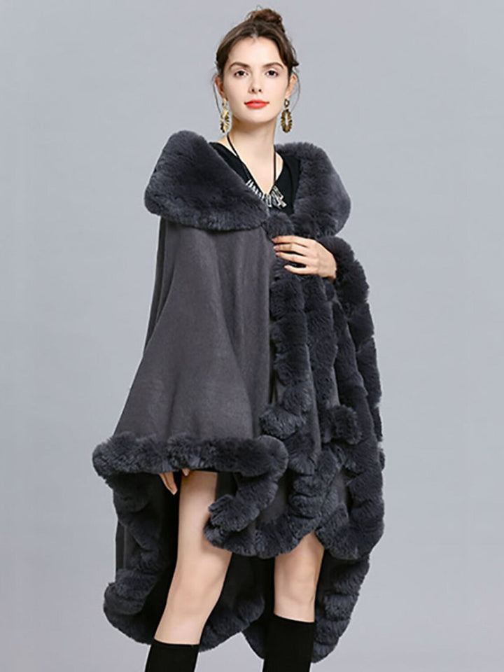 Women‘s White Fashionable Faux Fur Long Sleeves Wrap Cloak with Pure Color