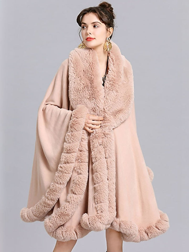 Women‘s White Fashionable Faux Fur Long Sleeves Wrap Cloak with Pure Color